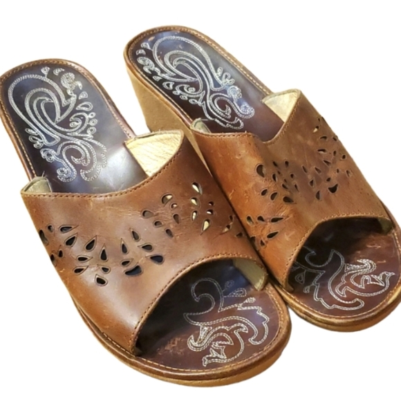 OluKai Shoes - Olukai Womans Brown Leather Cutout Slide Sandals Size 10